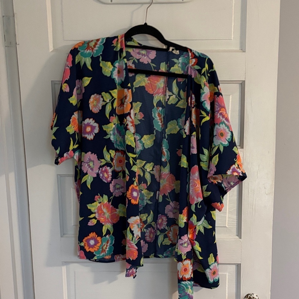 Roxy Multicolor Floral Top Kimono